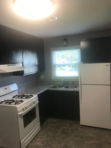 120 CAROLINE Court, Geneva, IL 60134
