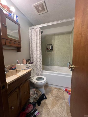 3627 Iowa Court, Fort Wayne, IN 46815