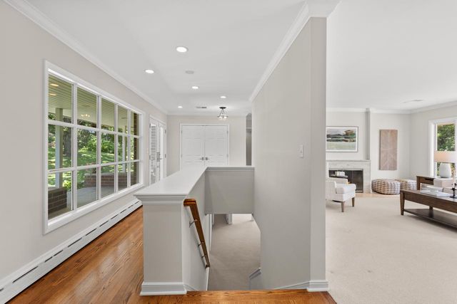 7011 Willow Creek Road, Eden Prairie, MN 55344
