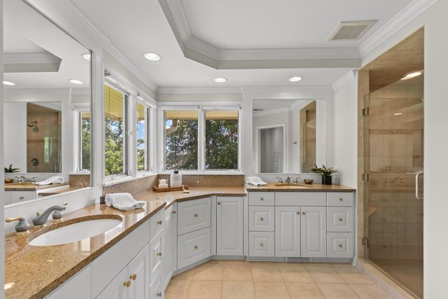 7011 Willow Creek Road, Eden Prairie, MN 55344