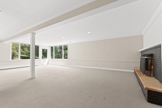 7011 Willow Creek Road, Eden Prairie, MN 55344