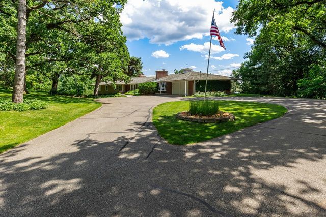7011 Willow Creek Road, Eden Prairie, MN 55344