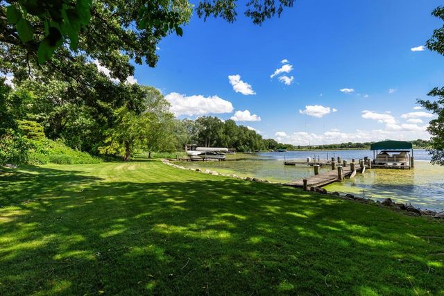 7011 Willow Creek Road, Eden Prairie, MN 55344
