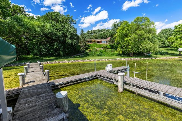7011 Willow Creek Road, Eden Prairie, MN 55344