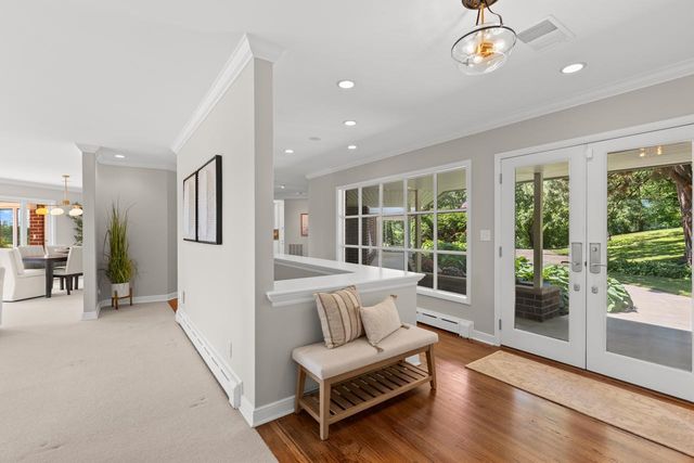 7011 Willow Creek Road, Eden Prairie, MN 55344