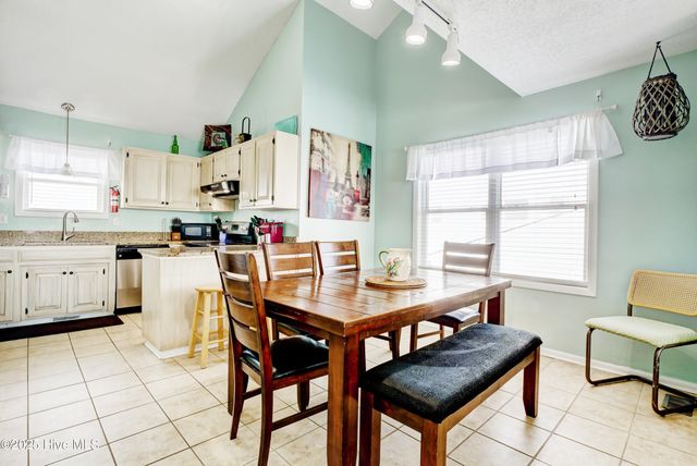 2334 New River Inlet Road 2, Sneads Ferry, NC 28460