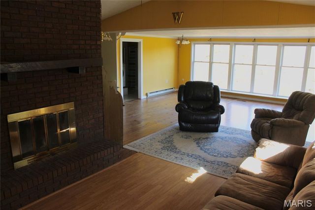 18868 Chickadee Drive, Marble Hill, MO 63764