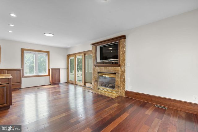 107 MONTICELLO AVE, Annapolis, MD 21401