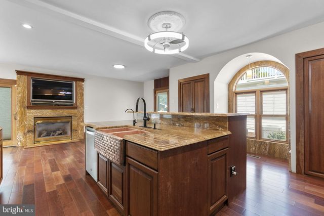 107 MONTICELLO AVE, Annapolis, MD 21401