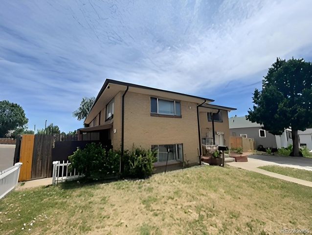 1100 S Zenobia Street, Denver, CO 80219