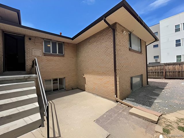 1100 S Zenobia Street, Denver, CO 80219