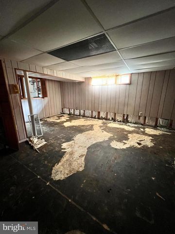 6229 PILGRIM RD, Baltimore, MD 21214