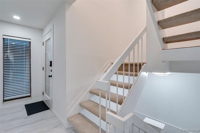 6265 Potomac Circle, West Bloomfield, MI 48322