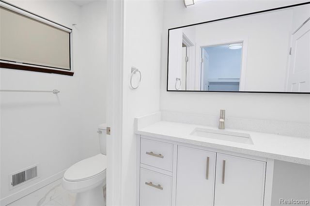 6265 Potomac Circle, West Bloomfield, MI 48322