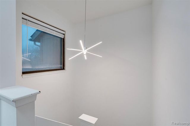 6265 Potomac Circle, West Bloomfield, MI 48322