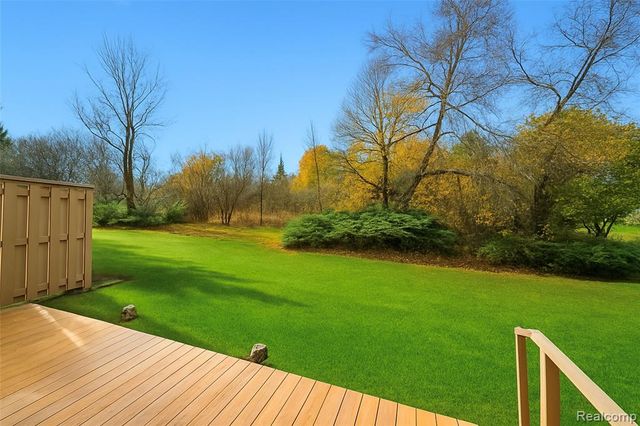 6265 Potomac Circle, West Bloomfield, MI 48322