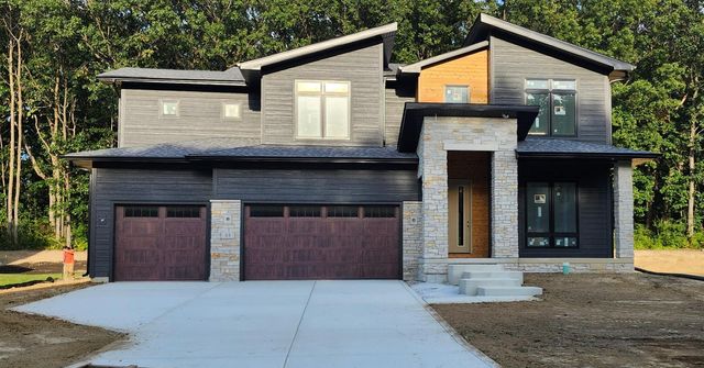 85 Eskir Lane, Crown Point, IN 46307