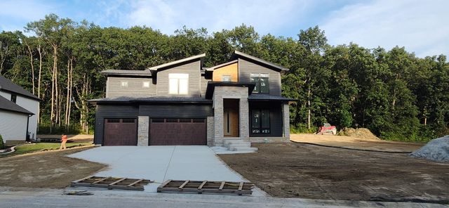 85 Eskir Lane, Crown Point, IN 46307