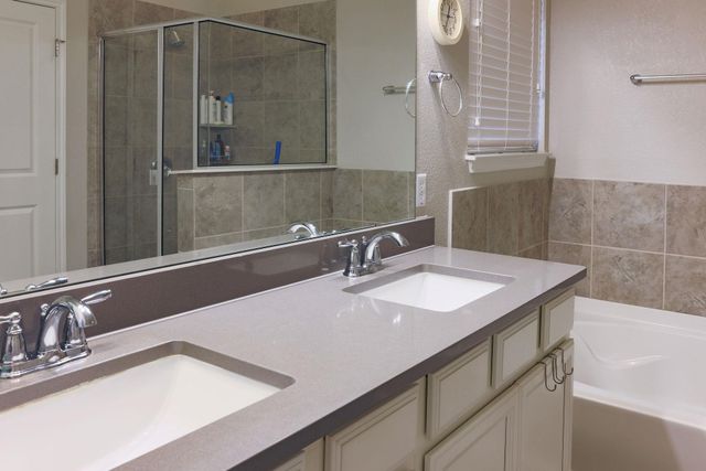 112 Andele WAY, Liberty Hill, TX 78642