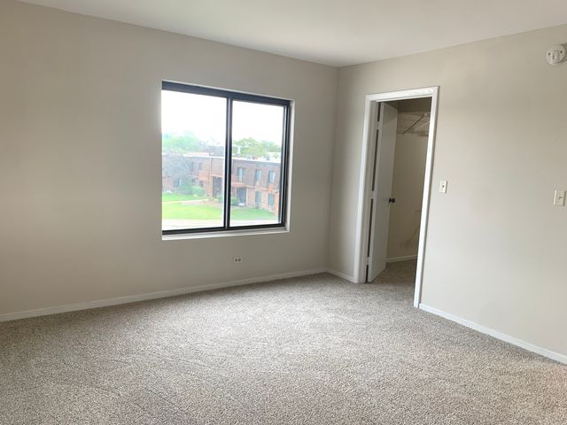 621 Tralee Court 3A, Schaumburg, IL 60193