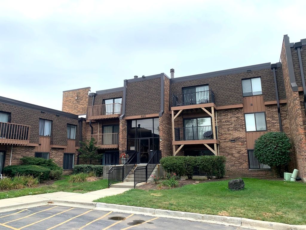 621 Tralee Court 3A, Schaumburg, IL 60193