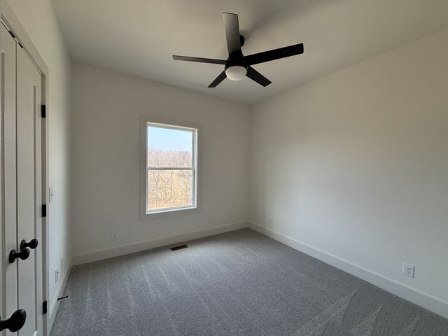 811 N Dickerson Chapel Rd, Lebanon, TN 37087