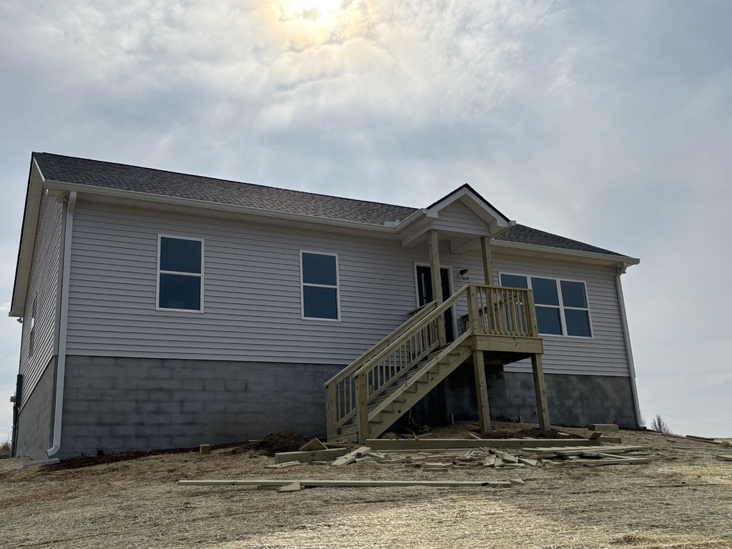 811 N Dickerson Chapel Rd, Lebanon, TN 37087