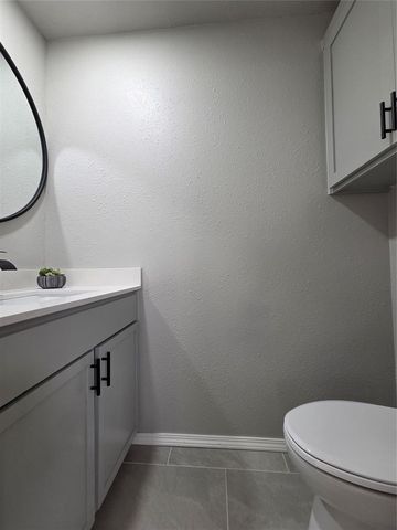 701 Royal Avenue, Oklahoma City, OK 73130