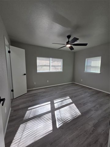 701 Royal Avenue, Oklahoma City, OK 73130