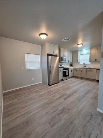 701 Royal Avenue, Oklahoma City, OK 73130