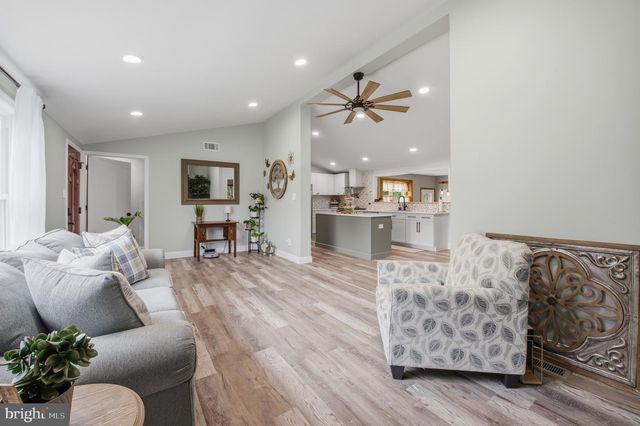 1122 WHITEHALL RD, Newfield, NJ 08344