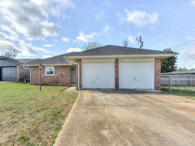 312 E Elder Lane, Mustang, OK 73064