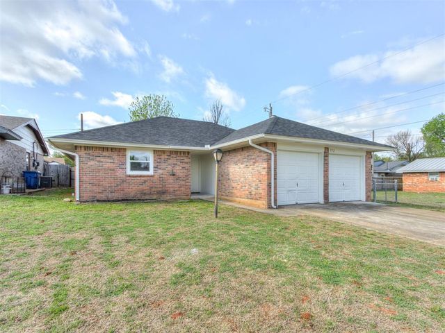312 E Elder Lane, Mustang, OK 73064