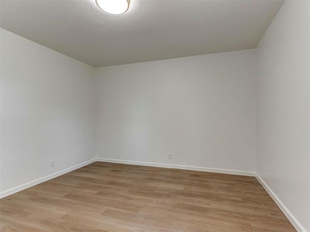 312 E Elder Lane, Mustang, OK 73064