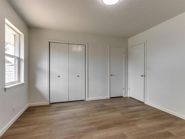 312 E Elder Lane, Mustang, OK 73064