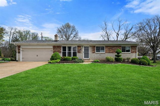 3118 Milissa Lane, St Louis, MO 63125