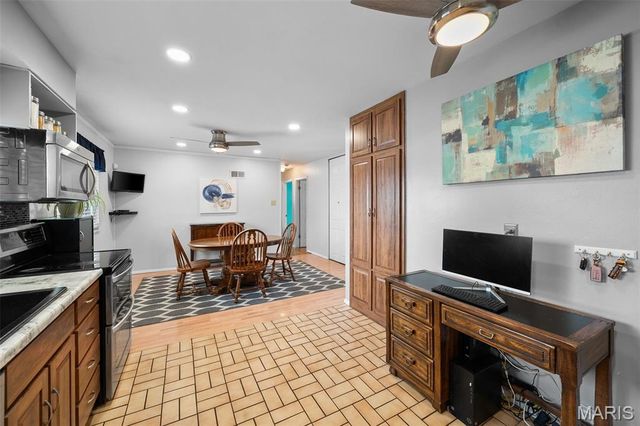 3118 Milissa Lane, St Louis, MO 63125