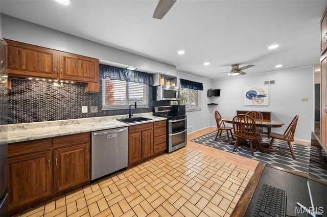 3118 Milissa Lane, St Louis, MO 63125