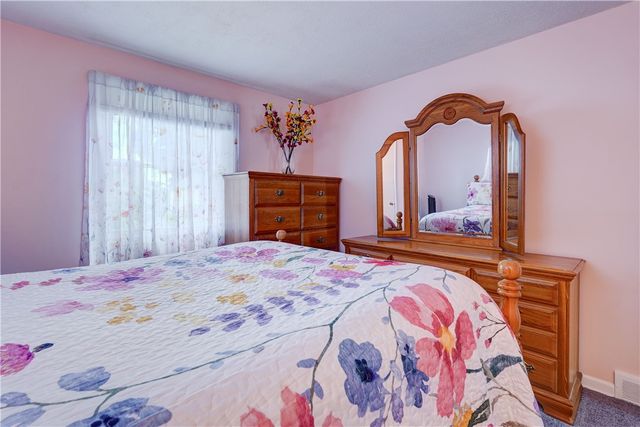 227 Hillcrest St, Rochester, NY 14609