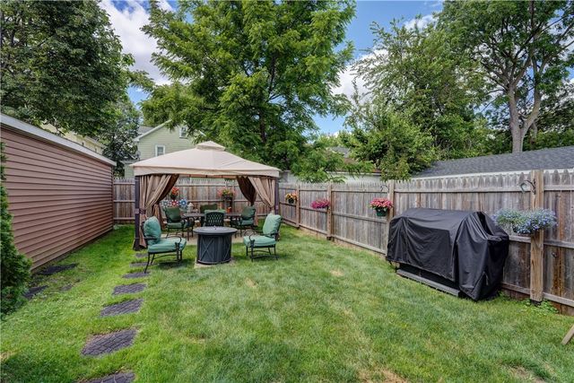 227 Hillcrest St, Rochester, NY 14609