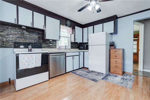 227 Hillcrest St, Rochester, NY 14609