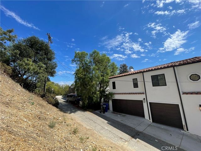 3649 Potosi Ave, Studio City, CA 91604