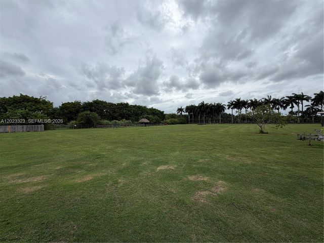 19071 SW 197th Ave, Miami, FL 33187