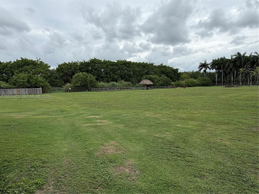 19071 SW 197th Ave, Miami, FL 33187