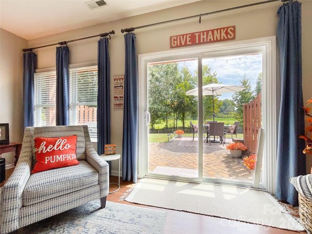 1401 Yellow Daisy Drive, Matthews, NC 28104