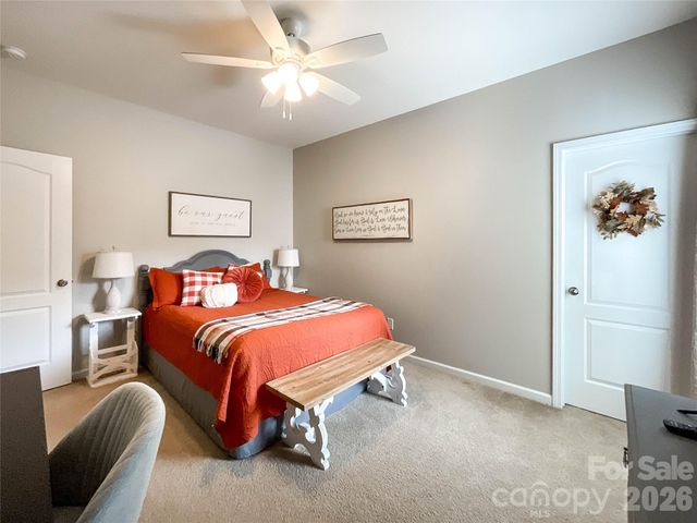 1401 Yellow Daisy Drive, Matthews, NC 28104