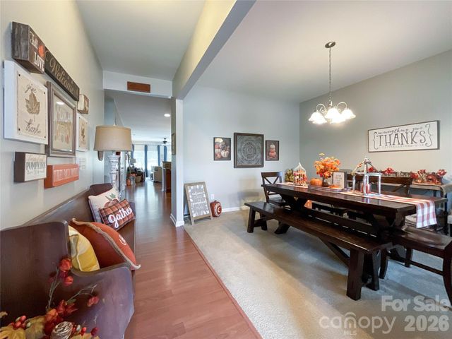 1401 Yellow Daisy Drive, Matthews, NC 28104