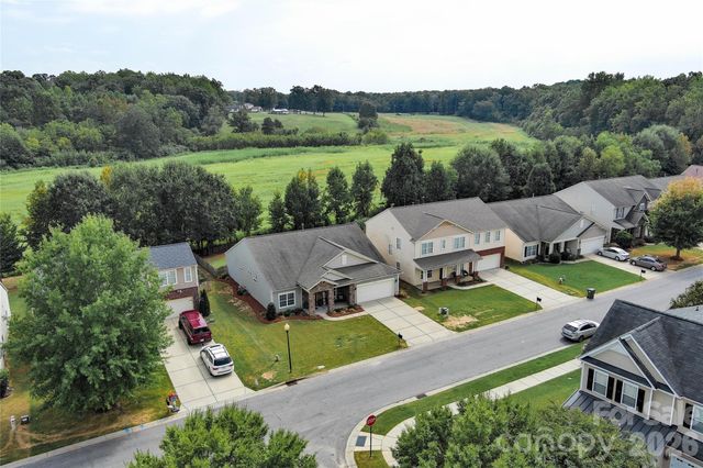 1401 Yellow Daisy Drive, Matthews, NC 28104