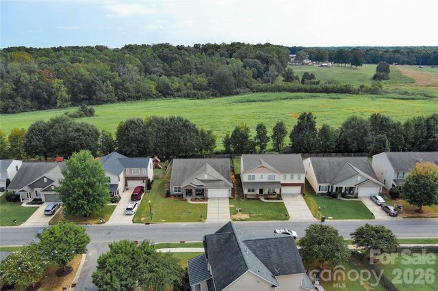 1401 Yellow Daisy Drive, Matthews, NC 28104