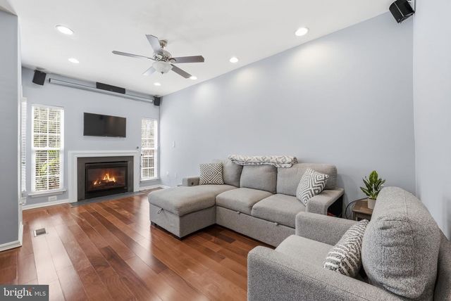 14231 HUNTERS RUN WAY, Gainesville, VA 20155